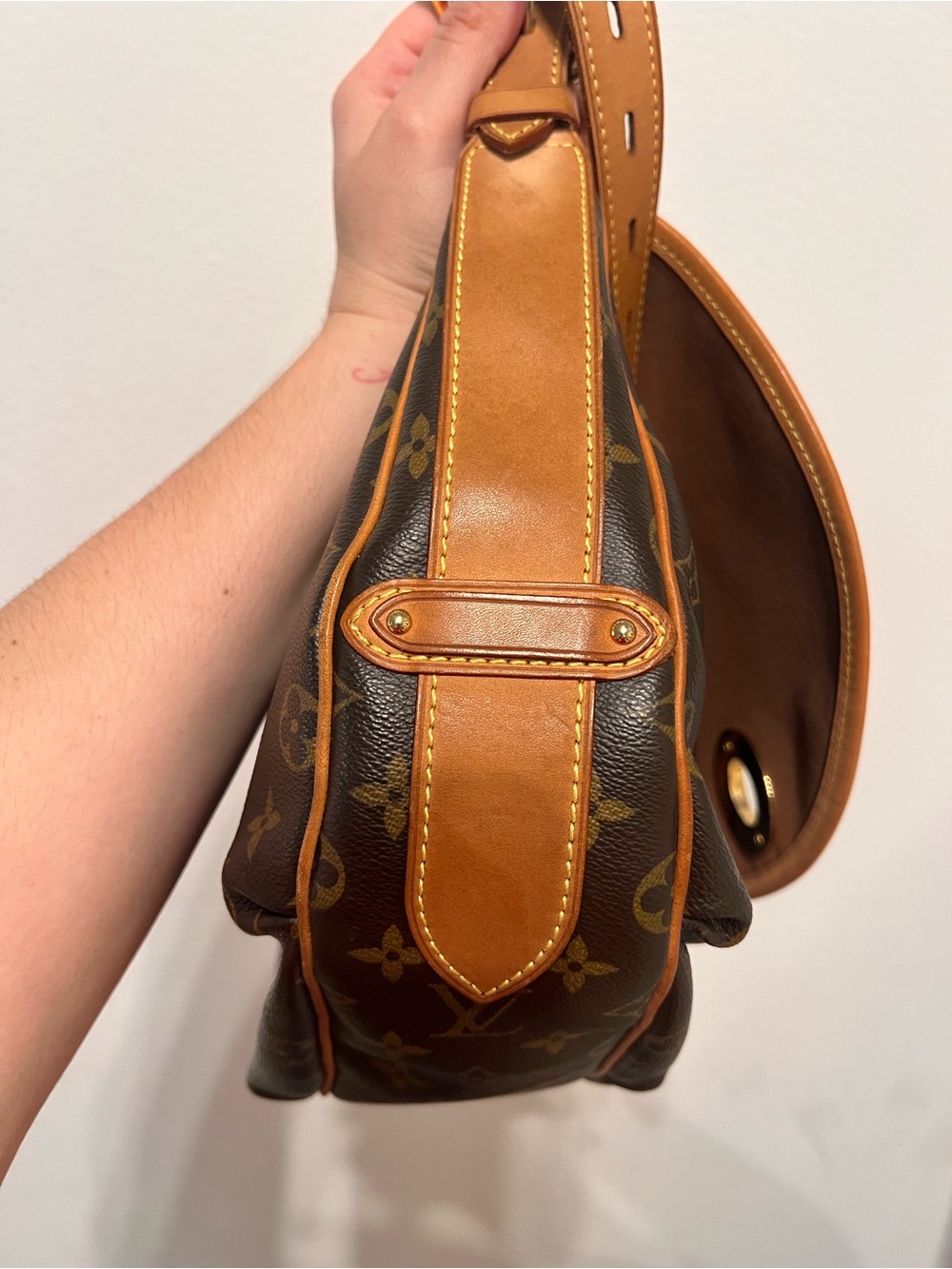 Louis Vuitton Tulum Monogram Handbag - Picture 5 of 12